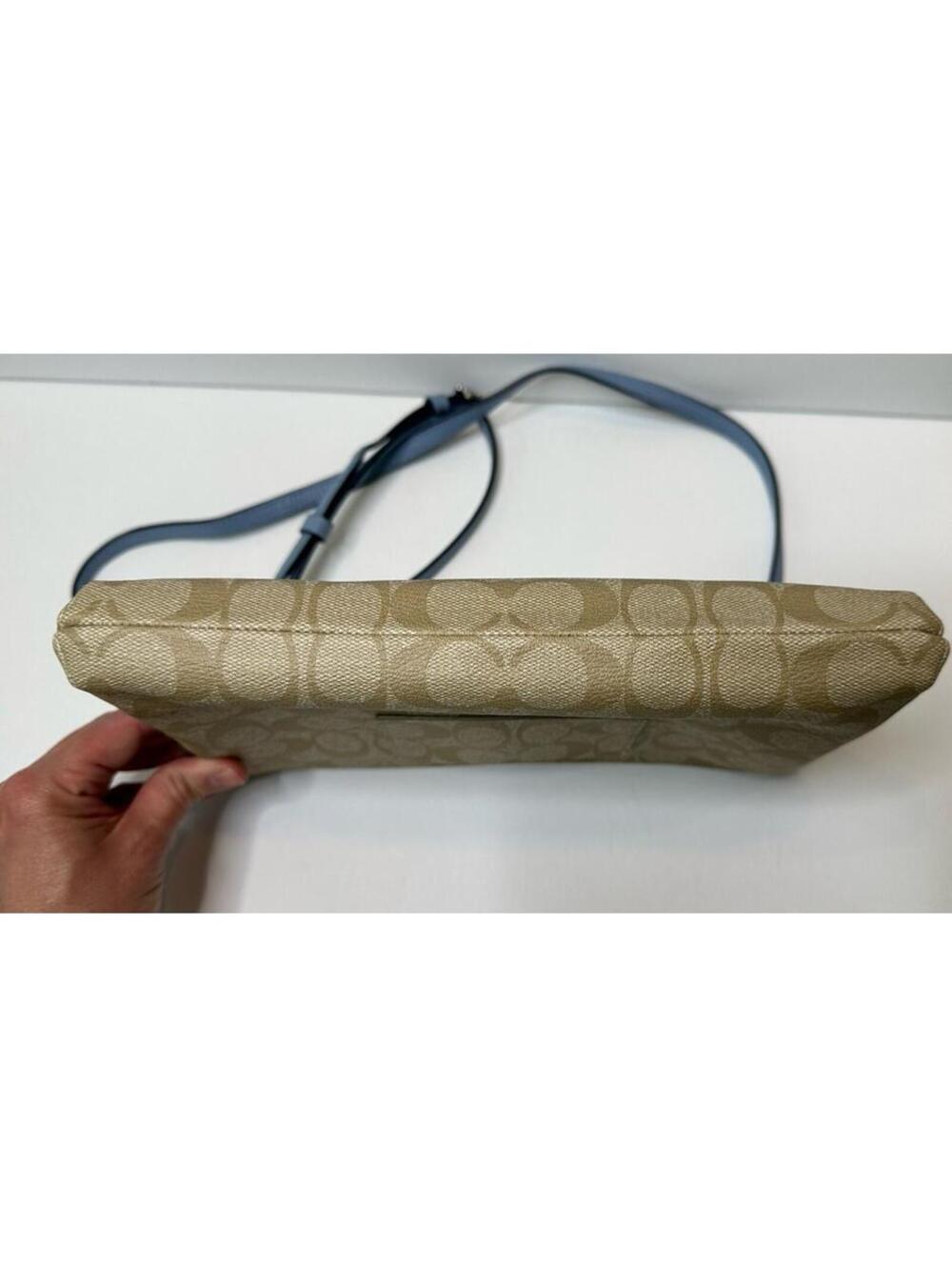 Coach SIgnature East West Crossbody Handbag Light Khaki Pool Zip Pouch F58316 - Picture 8 of 9